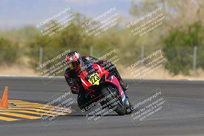media/Oct-09-2022-SoCal Trackdays (Sun) [[95640aeeb6]]/Turn 3 (930am)/